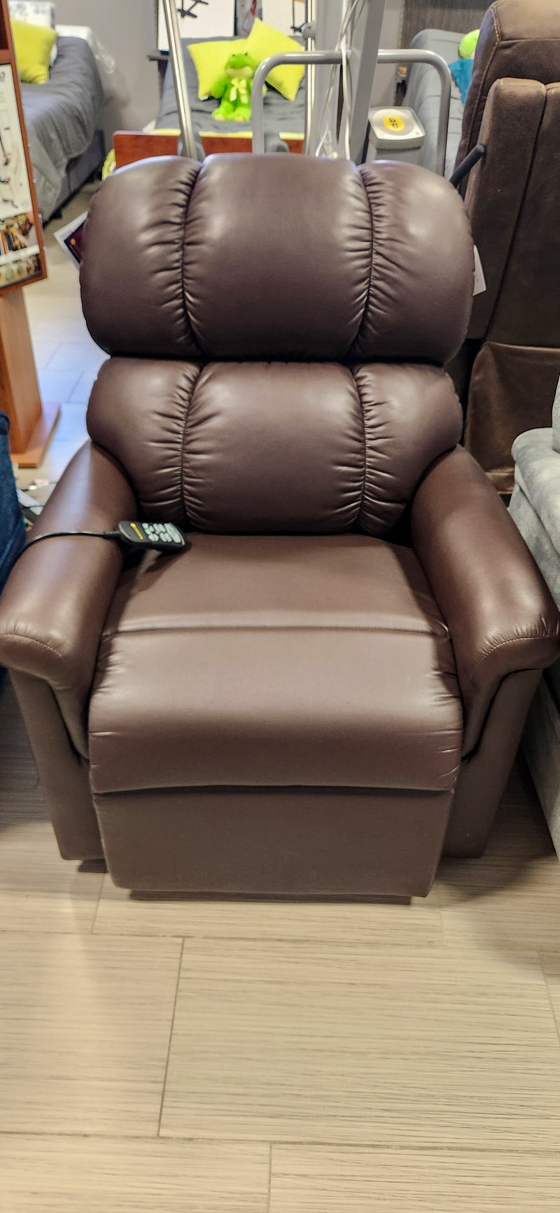 Maxi Comforter Lift Chair -LG